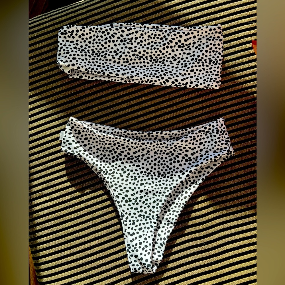 Pebble print bandeau bikini